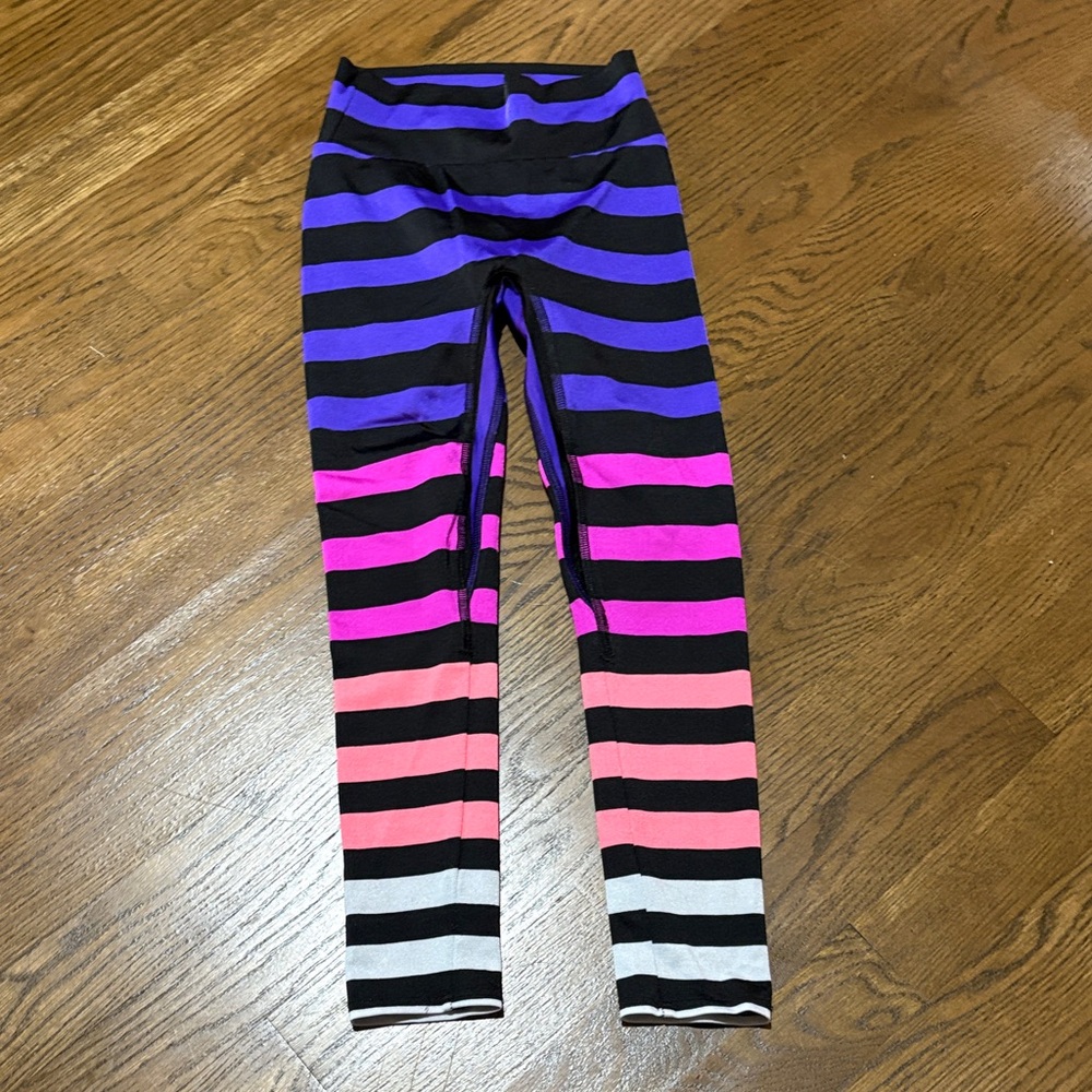 K-DEER Kids Leggings with Bold Stripes
